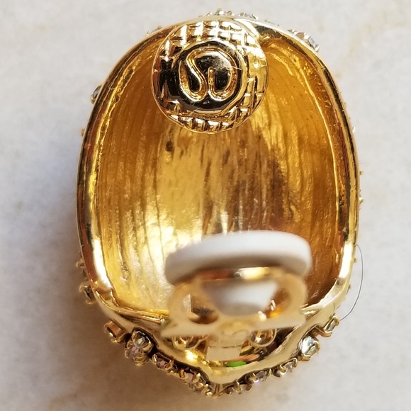 NWT St. John blk. epoxy, rhinestones, gold clip earrings. - Picture 6 of 10